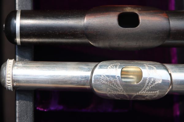 Sedona Apache Flute with Traditional Black Case & Extra Wooden Head Joint - Image 3