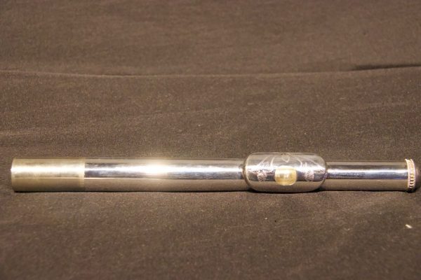 Full side profile of Jeff Weissman engraved silver flute headjoint
